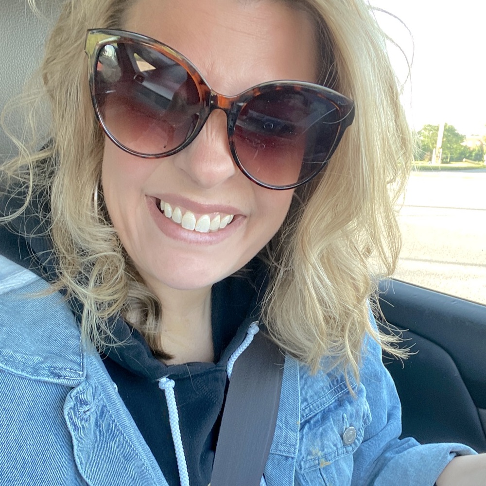 Meet your Posher, Kari